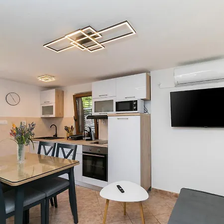 Lavanda New 2021 Apartman Porec