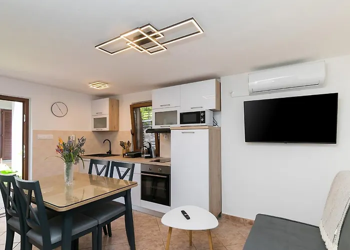 Lavanda New 2021 Apartman Poreč